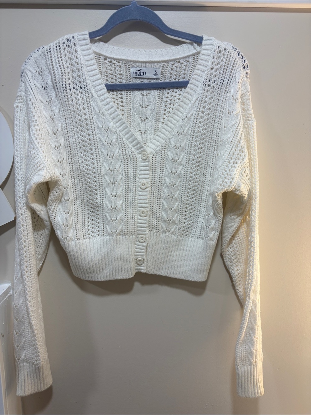 Hollister Cream Cable Knit V-Neck Button Cardigan